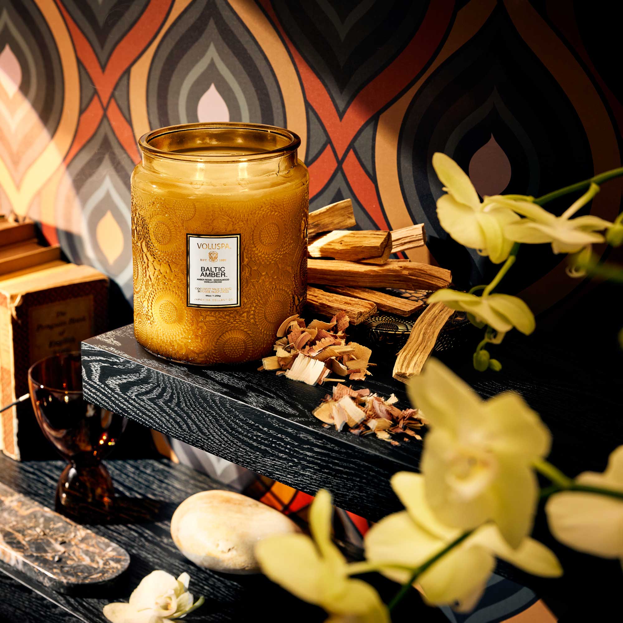 Baltic Amber 44oz Luxe Jar